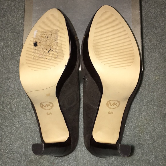 Michael Kors Brown Pumps w/ Zipper Detailing - Picture 4 of 7